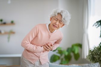 【放っておくと危ない病気の予兆「お腹」「手・足」編】末端の異変こそ全身の“赤信号”、足のむく…