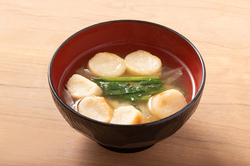 「みそ汁の具は、お麩やわかめなど乾物を使うと包丁を使わず作れます」（松村さん）