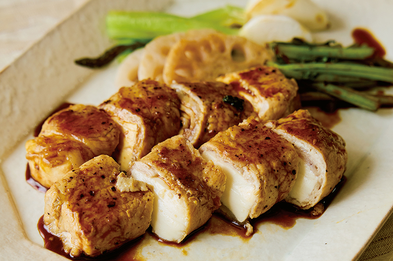 「肉巻き豆腐ステーキ 秋野菜添え」