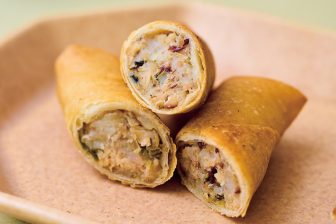 《缶詰を使えば火の通りの心配いらず！》具材3つの組み合わせが楽しいアイディア「春巻き」レシピ…