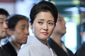 三田寛子、長男・橋之助の「金屏風婚約会見」の背景に“夫の愛人との因縁”　能條愛未とは別の“婚約者とされる女性”は「芝翫の愛人の後輩筋」だった