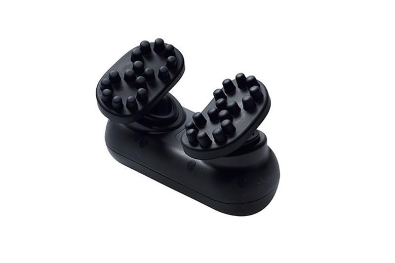 Ium EMSヘッドスパ 1万5400円（編集部調べ）／マンダム（丸隆）