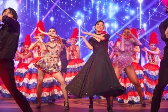 《総額2億円超えバブリーパーティー》CMでよく見る“あの社長”創業30周年の異次元パーティーで黒木…