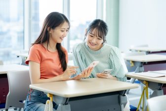 《日本女子大が2028年までに家政学部を廃止》終焉を迎える日本の“良妻賢母教育”　「男女ともに働…