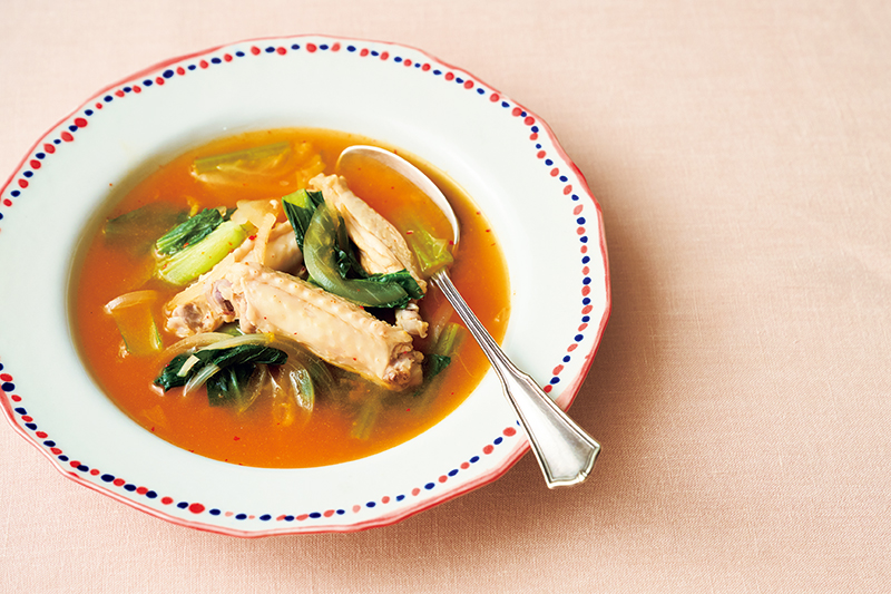 「手羽と小松菜のキムチスープ」