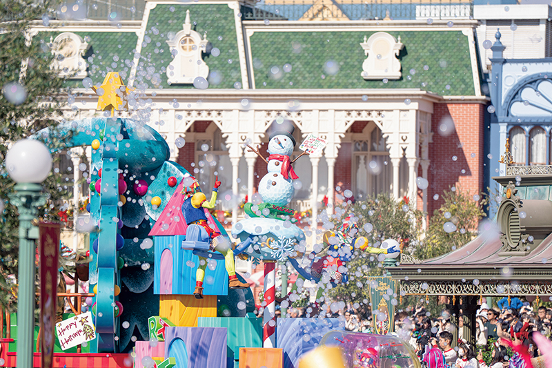 クライマックスでは雪が!!