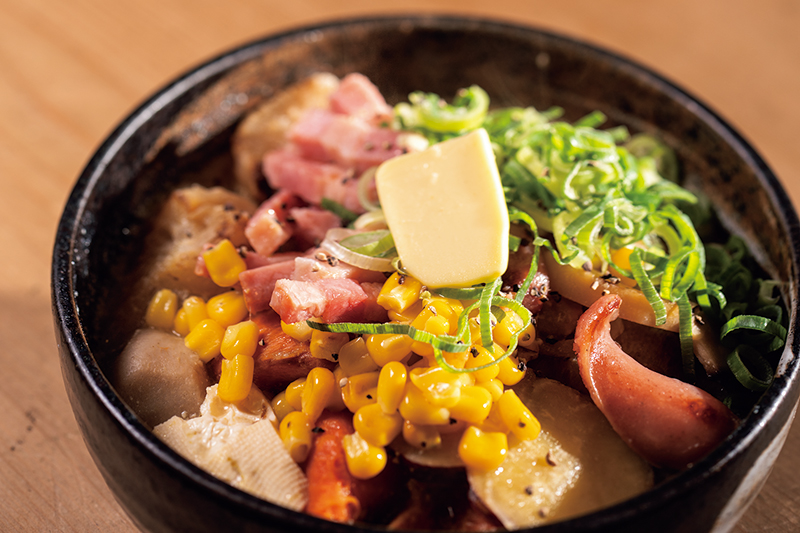 「豚汁専門店ベジ・美豚」のバターを加えたまろやかな豚汁