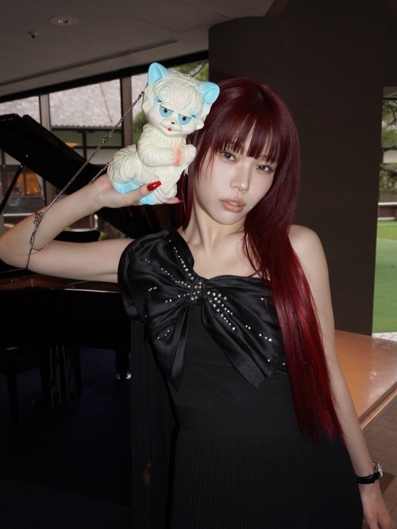 ブレイクスルー・アーティスト賞を受賞（インスタグラムより）