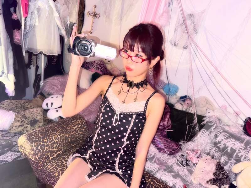 ソロ活動を行うアイナ・ジ・エンド（インスタグラムより）