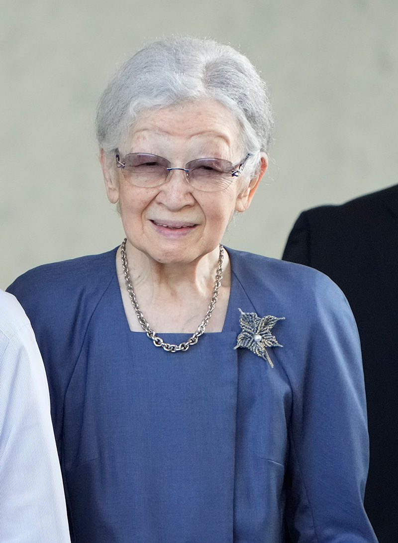 60才前後で、病に苦しまれた美智子さま（2025年8月、長野県軽井沢町。撮影／JMPA）