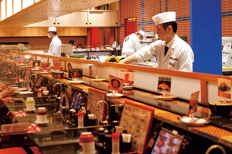 プロが教える、味もコスパも、満足度の高い回転寿司店とは？「金沢まいもん寿司　三軒茶屋」（撮影／玉井幹郎）