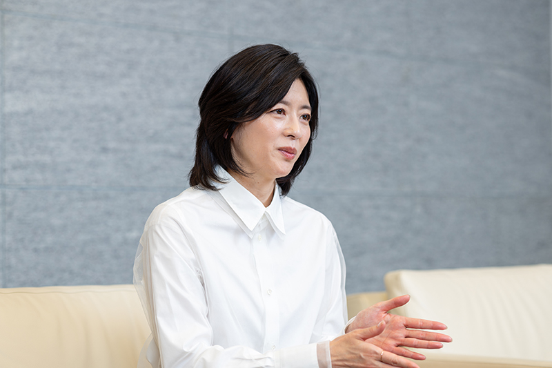 最愛の姉を失った妹・中山忍