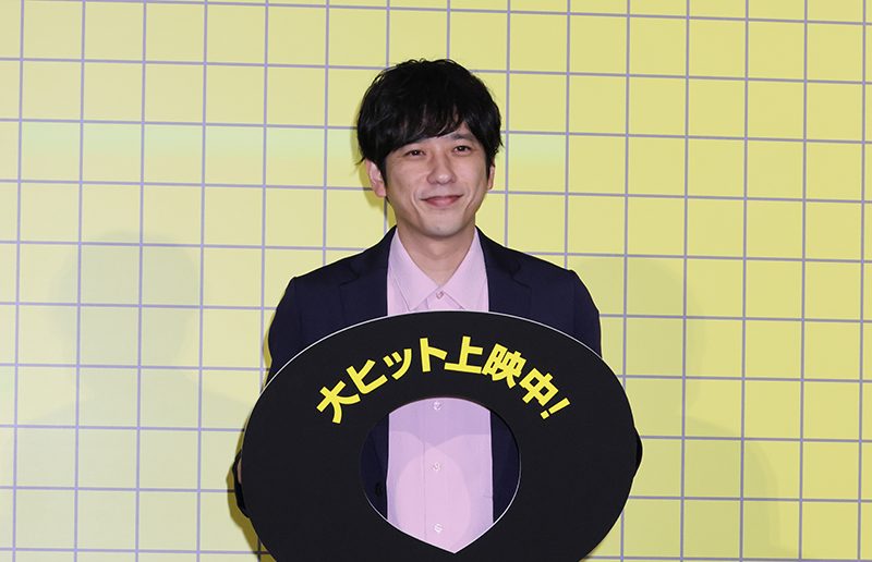 『クイズ$ミリオネア』（フジテレビ系・1月1日18時〜）では、ムロツヨシとtimeleszの菊池風磨が、挑戦者としてクイズに参戦（C）小彼英一