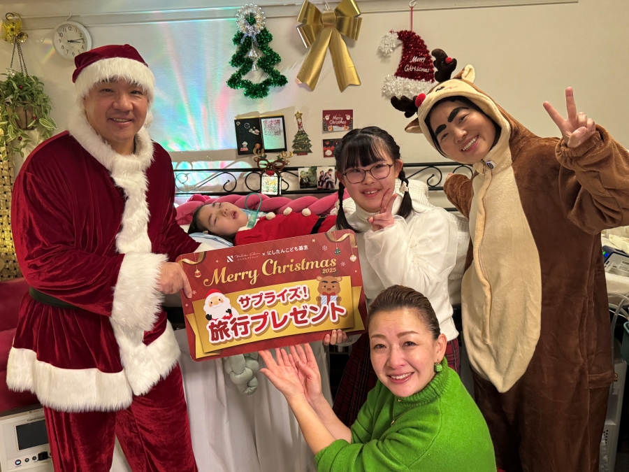 涙を流しながらの集合写真