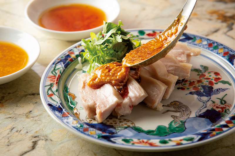 「蒸し鶏と3種のたれ」