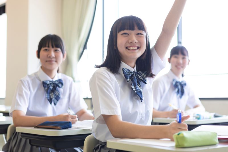 生活保護世帯も、所得制限のある世帯も、等しく補助を受けられるようになりそう（写真／PIXTA）