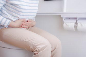 《放置するとがんや認知症、心疾患、脳卒中を招くことも》「頻尿」「尿漏れ」「痔」「便秘」の最…