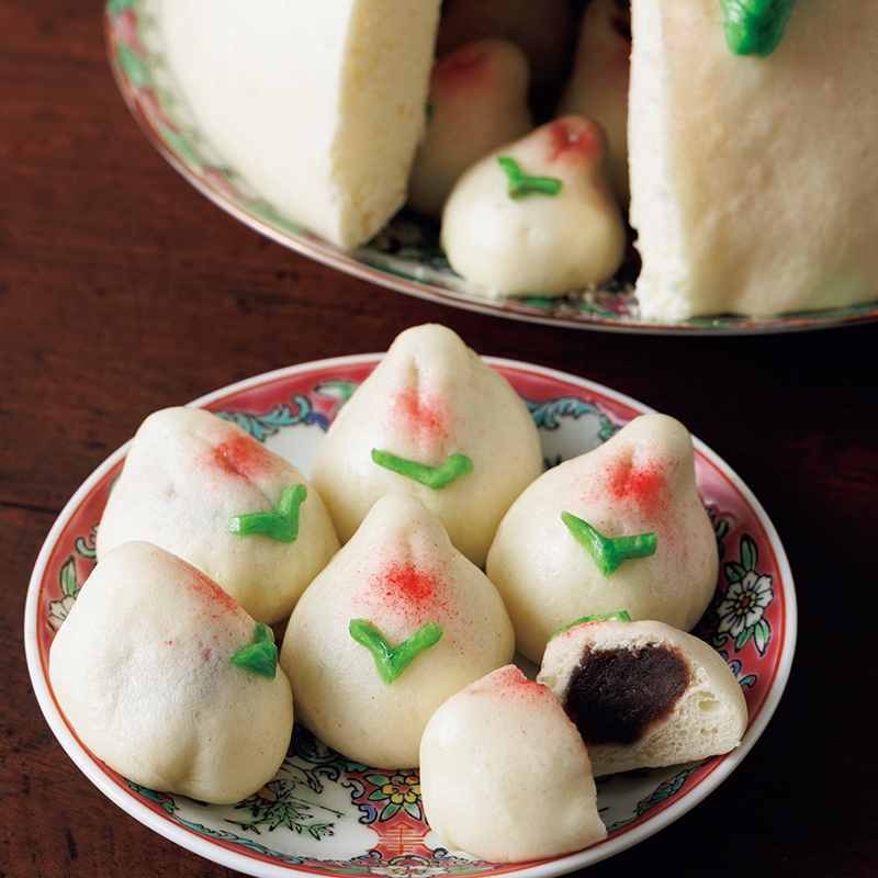 「中華街の大ももまん（小桃まん10個入り）」5866円/老維新