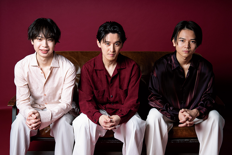 齊藤、伊藤、吉池による3ショット（写真／野澤亘伸）