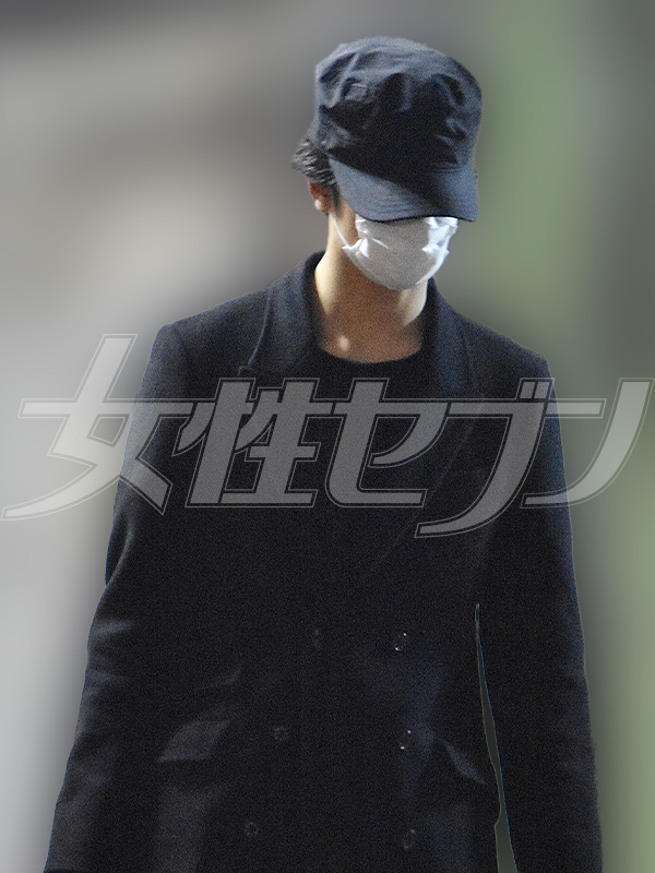 帰宅する中島裕翔（2016年）