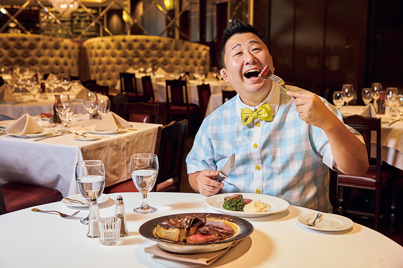 グルメプレゼンター・橋本陽（はっしー）さんも堪能！（撮影／鈴木泰介）