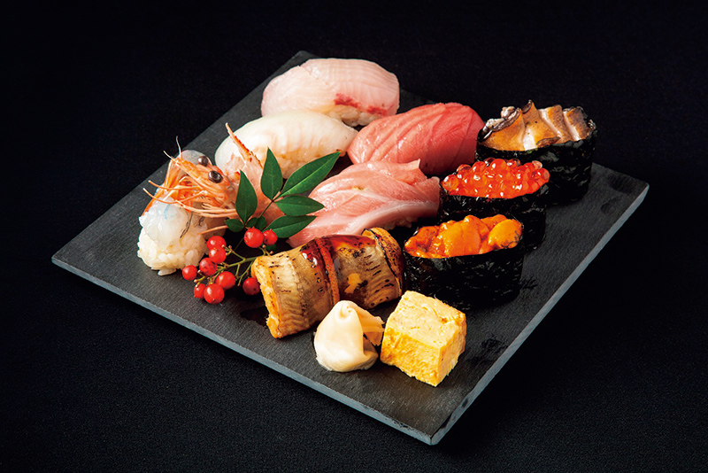 寿にぎり盛り合わせ1人前（持ち帰りのみ4500円）（写真提供／博多割烹流れ鮨 海進丸）