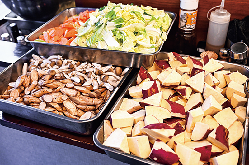 野菜は大きめに切って食べごたえを出す