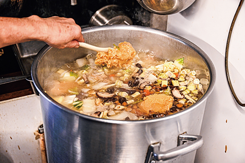 隠し味は少量のオイスターソース