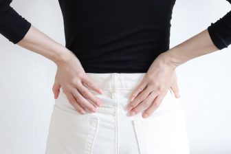 《O脚、反り腰、ぽっこりお腹、猫背、痛みを解消》「正しいポジション」を意識するだけゆがみをゼ…