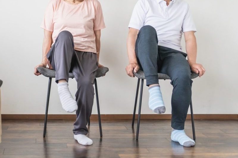 テレビを見ながら「ウオーキングと同じ効果」が得られる運動法とは？（写真／Photo AC）