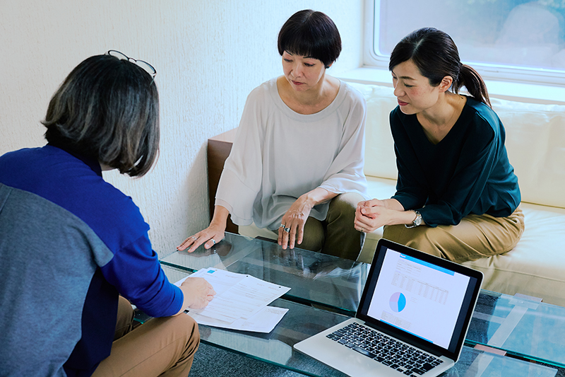 シニア女性だからこその働き方を知ろう（写真／Getty Images）