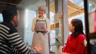 《女性の仕事図鑑》シニア世代に見る新たな働き方「賃金よりも重視するのは…」シニア女性が活躍す…