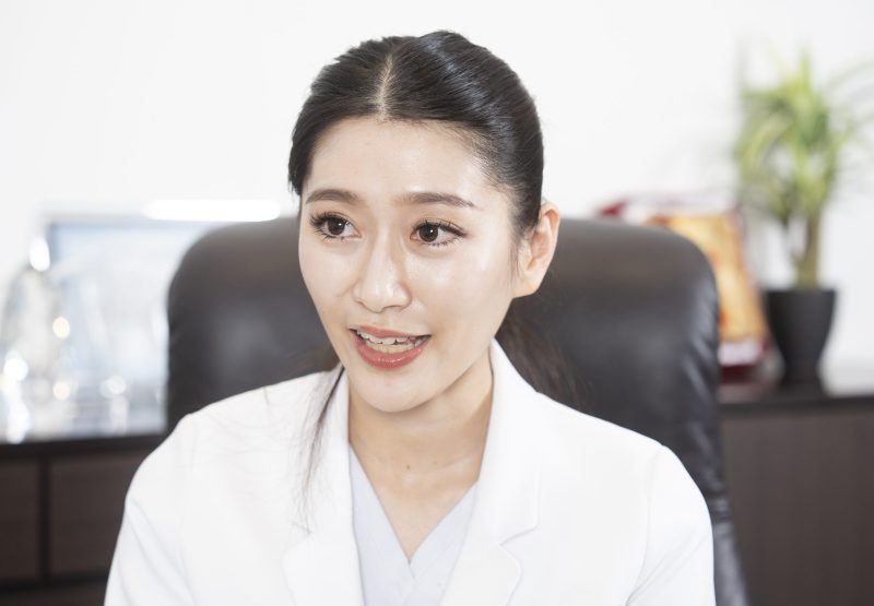 『湘南美容クリニック新宿本院』婦人科形成エキスパートドクターの奥田綾乃さん。（写真／平林直己）