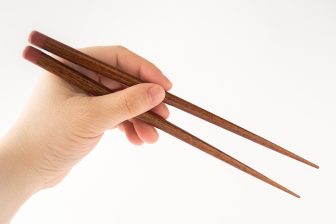 《介護予防指導士が指南》認知機能低下を予防する簡単「指トレ」8つ　「ひとりじゃんけん」も効果…