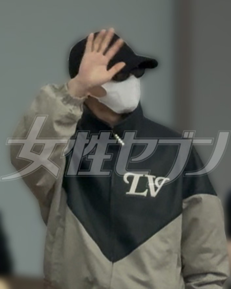 ファンに手を振る平野<span data-teams="true">（ファン提供）</span>