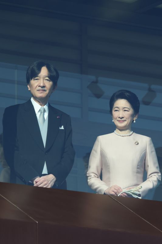 秋篠宮さまと並んでも存在感がある。（2026年1月、写真／JMPA）