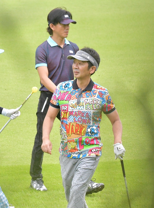 ウェアが派手（2018年）