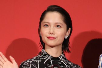 《昨年、第4子を出産》宮崎あおい、大河ドラマの撮影現場に赤ちゃんを抱いて出勤　NHKは手厚くサ…