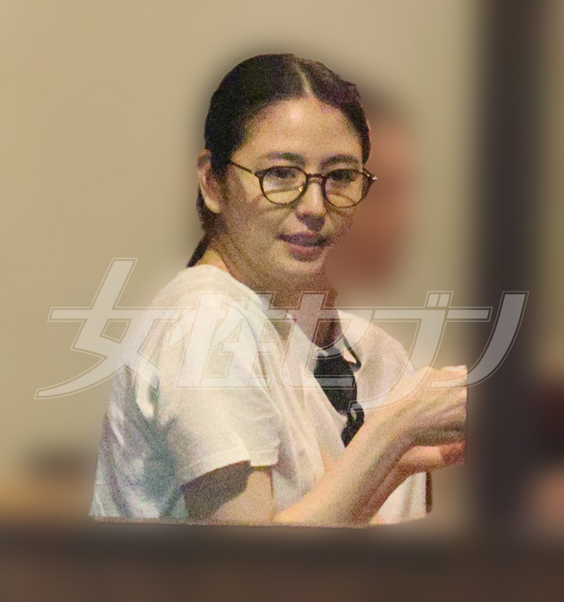 食事を楽しむ姿も（2024年）