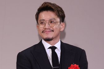 《大河ドラマで共演》小栗旬、香川照之の息子・市川團子に助言「スキャンダルは勘弁な」　昨年か…