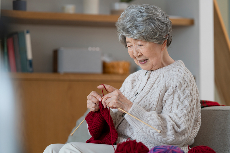 手芸には集中力や心を安定させる効果も（写真／PIXTA）