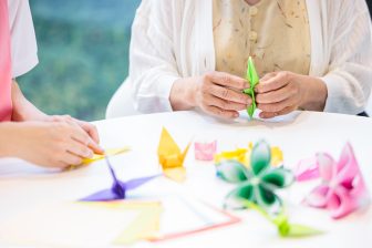 《指は“第2の脳”》指先を動かすと血流が増えて脳が活性化！認知機能アップに有効な日常生活や趣味…