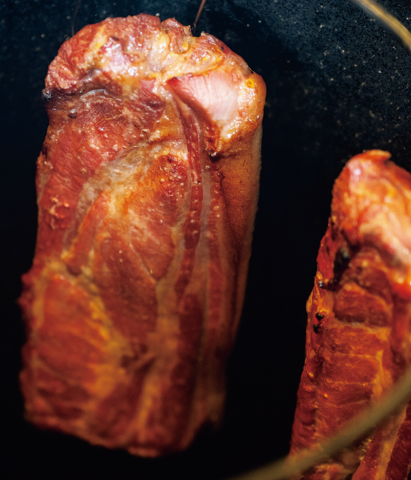 炭火焼チャーシューも自慢（撮影／二村 海）