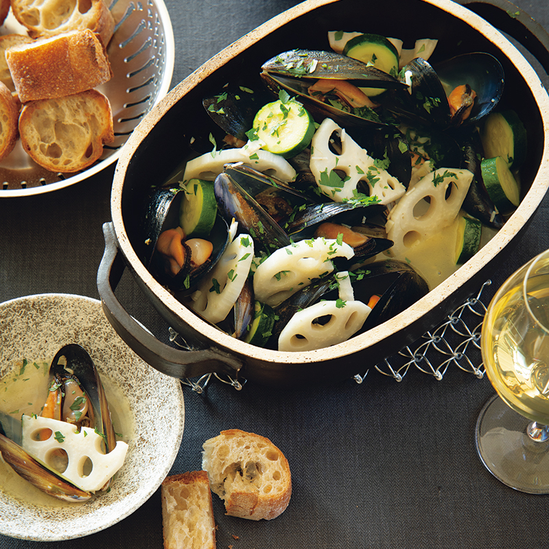 「ムール貝の白ワイン鍋」