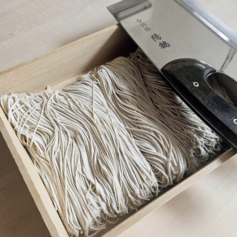 「かっぱ橋の『陽鶴』で買った包丁は、ときどき研いでもらって子供みてぇに大事にしてます」