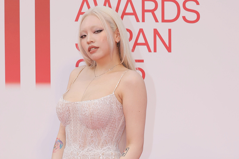 紅白の大胆衣装が話題になったラッパー・ちゃんみな