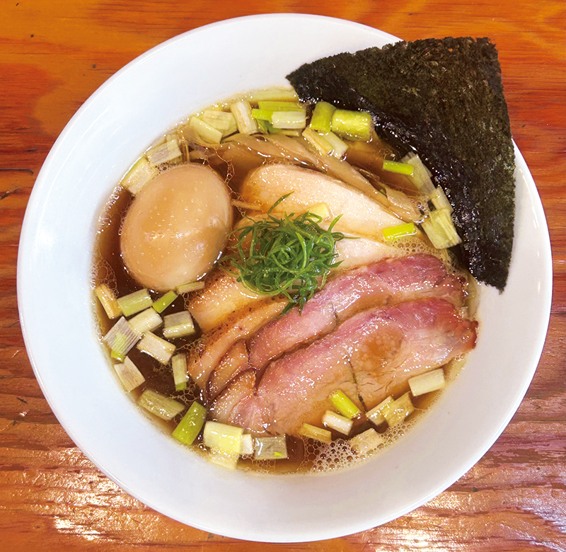 特製手揉み中華そば 醤油1550円（写真提供／麺や晴心）