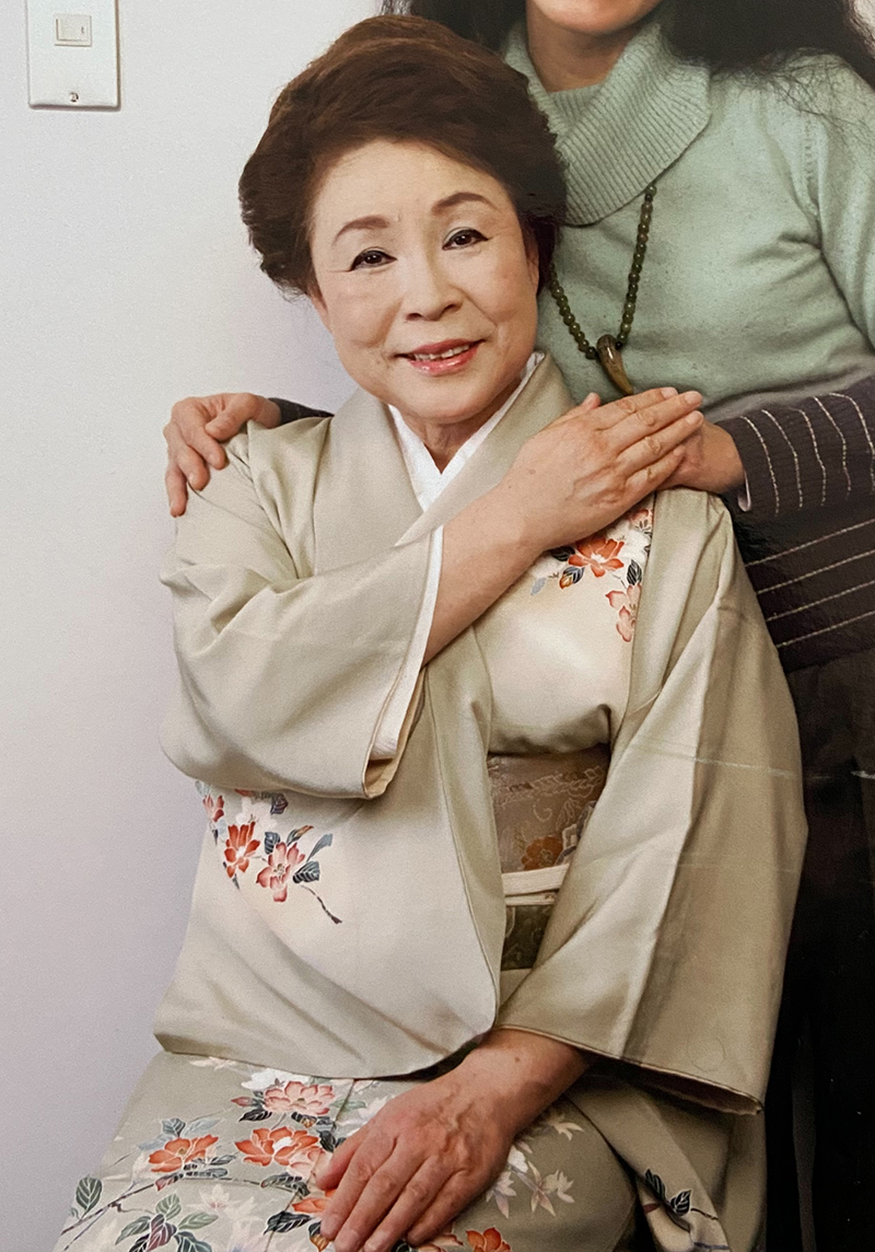 ちあきと交流を続ける津軽