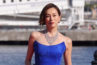 【「一区切りついた」の意味】米倉涼子、恋人が日本に戻らないまま麻薬取締法違反容疑で書類送検…