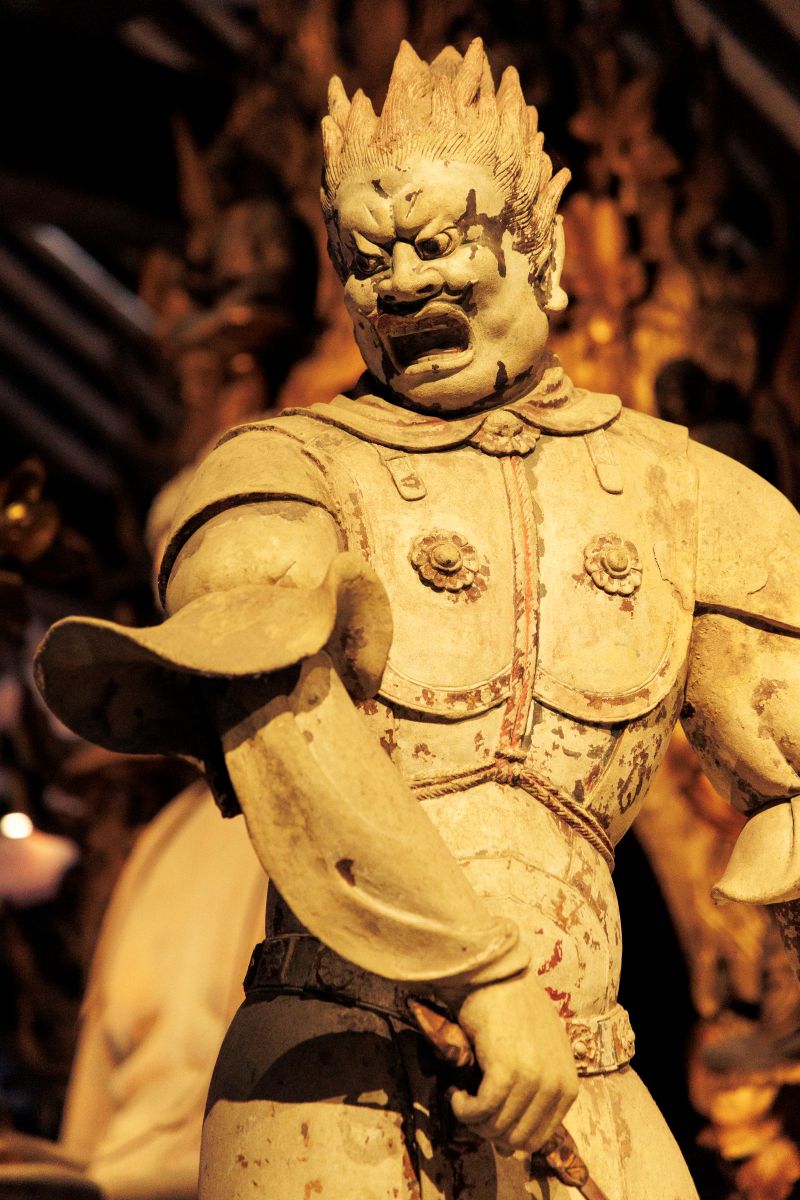 伐折羅大将の表情は圧巻。